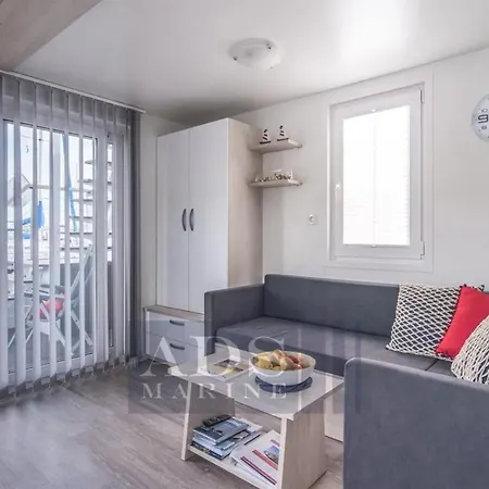 Seaesta Floating 船上ホテル *