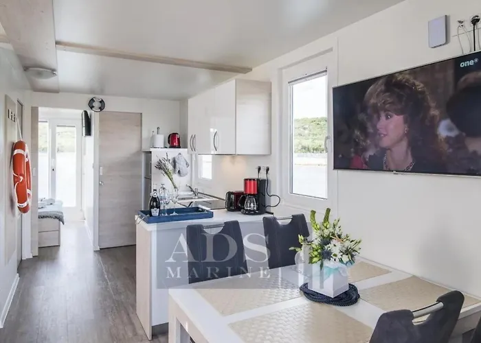 Seaesta Floating 船上ホテル